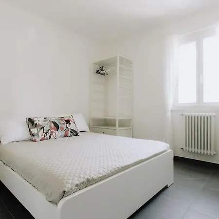 Dervihome 2 On Lake Como, Close To All, No Crowds Apartamento